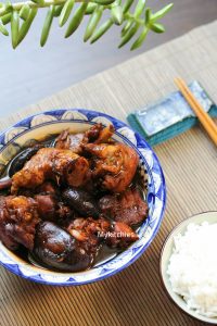 Thịt gà kho nấm hương Trung Hoa – braised chicken with mushroom