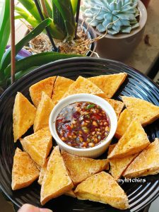 Đậu phụ chiên giòn chấm sốt chua ngọt kiểu Thái – fried tofu with sweet sour sauce